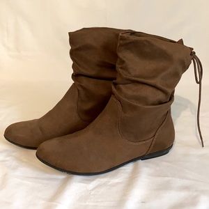 Women’s Boots
